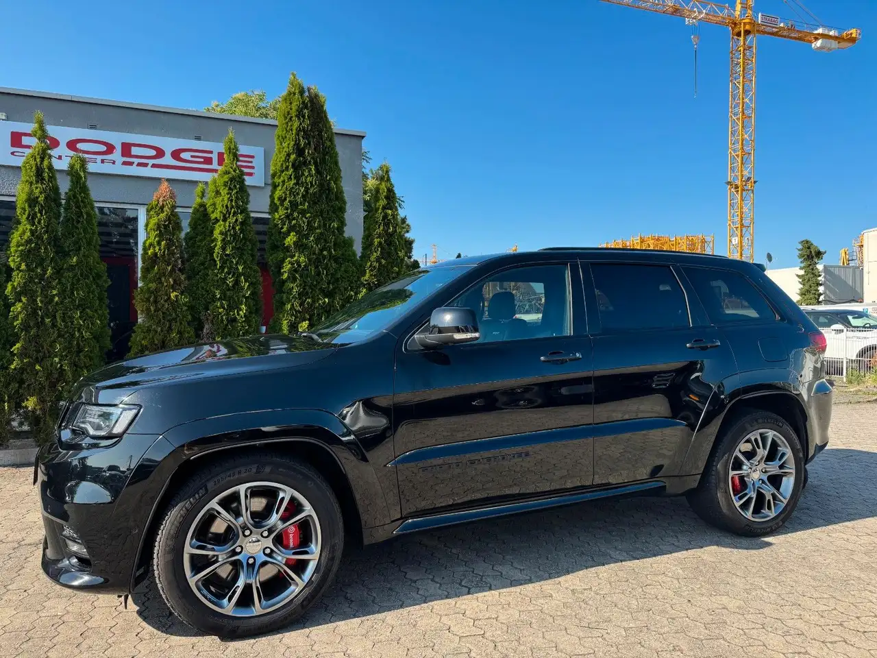 Grand CherokeeSRT 6,4L 4x4/SHZ/Leder/Navi/EU