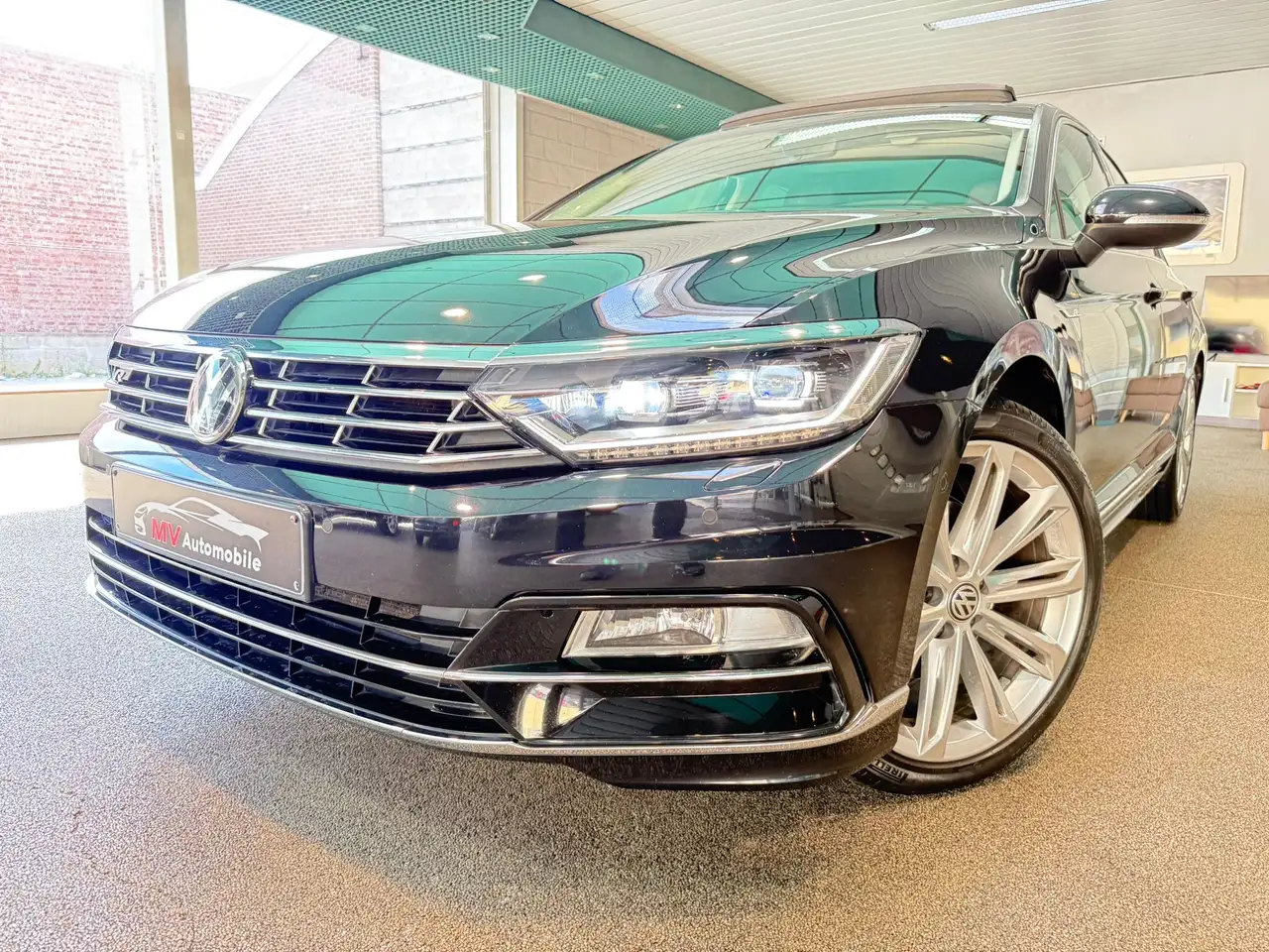 Passat1.4TSI R-line * Toit Pano * LED * Semi Cuir * Navi