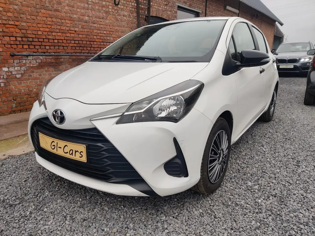 Yaris1.0i VVT-i Y-conic