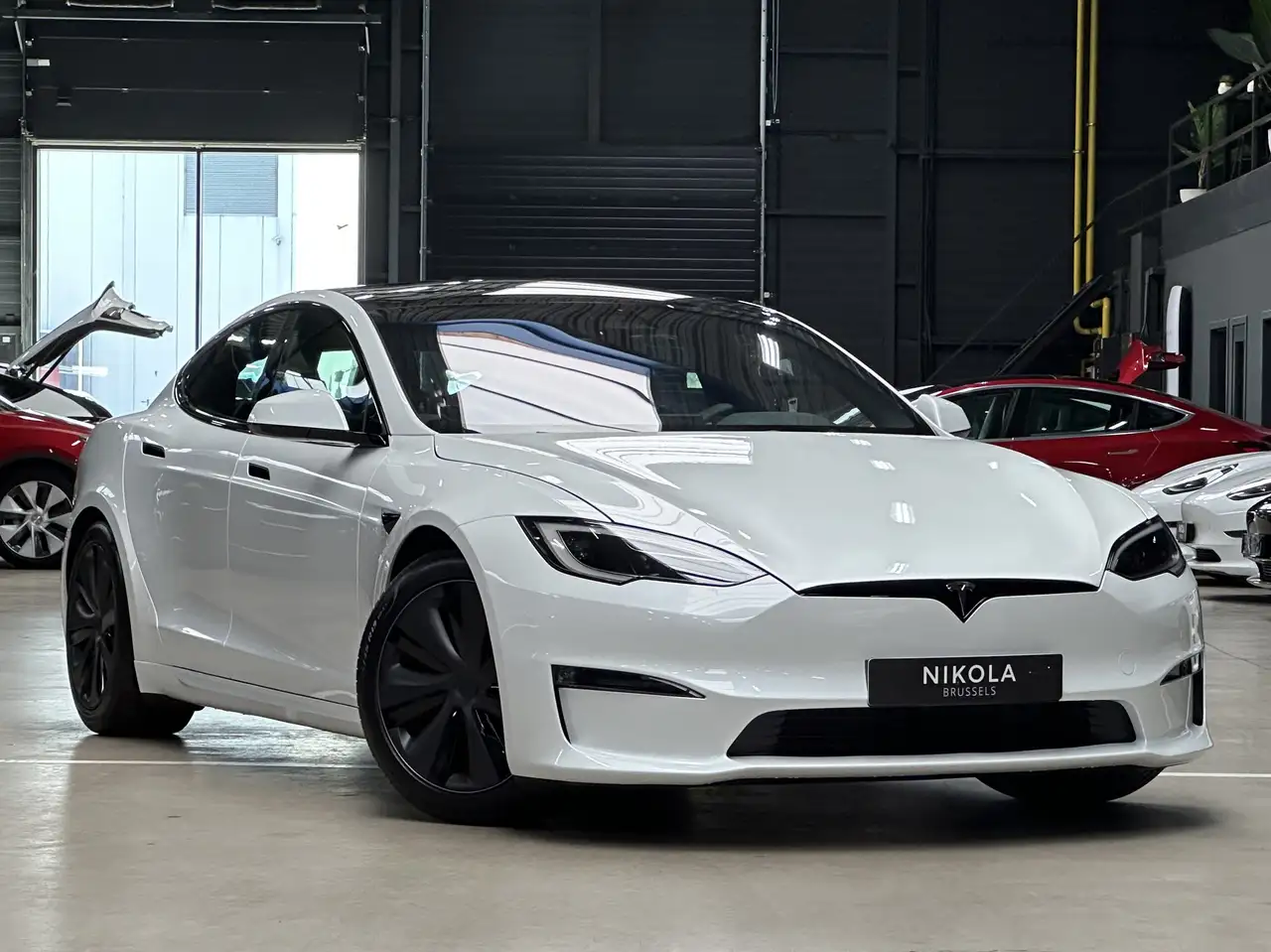 Model SLONG RANGE DUAL MOTOR - FACELIFT - AUTOPILOT