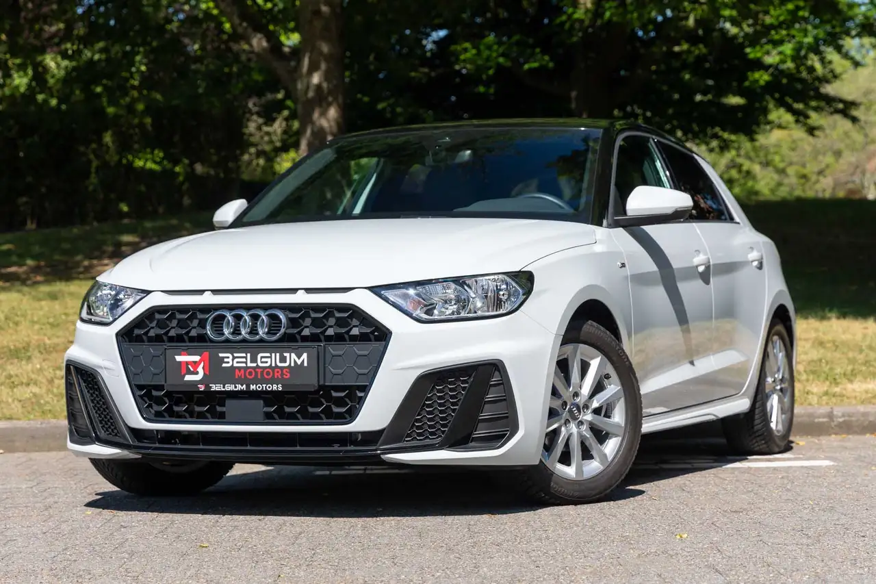 A1Sportback 25 TFSI - S-line - Sonos - Leather