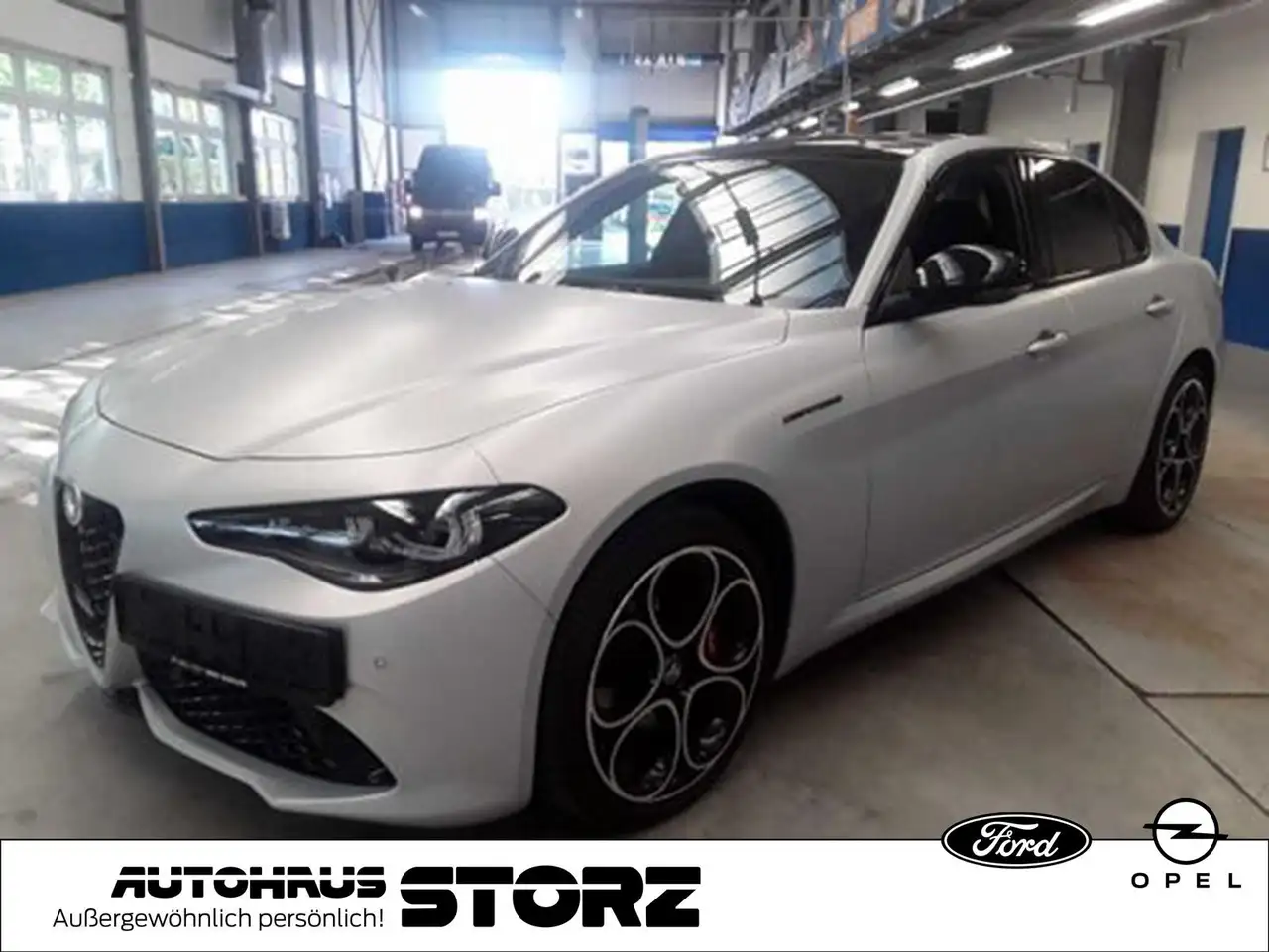 GiuliaCompetizione Q4 GRIGIO LUNARE MATT