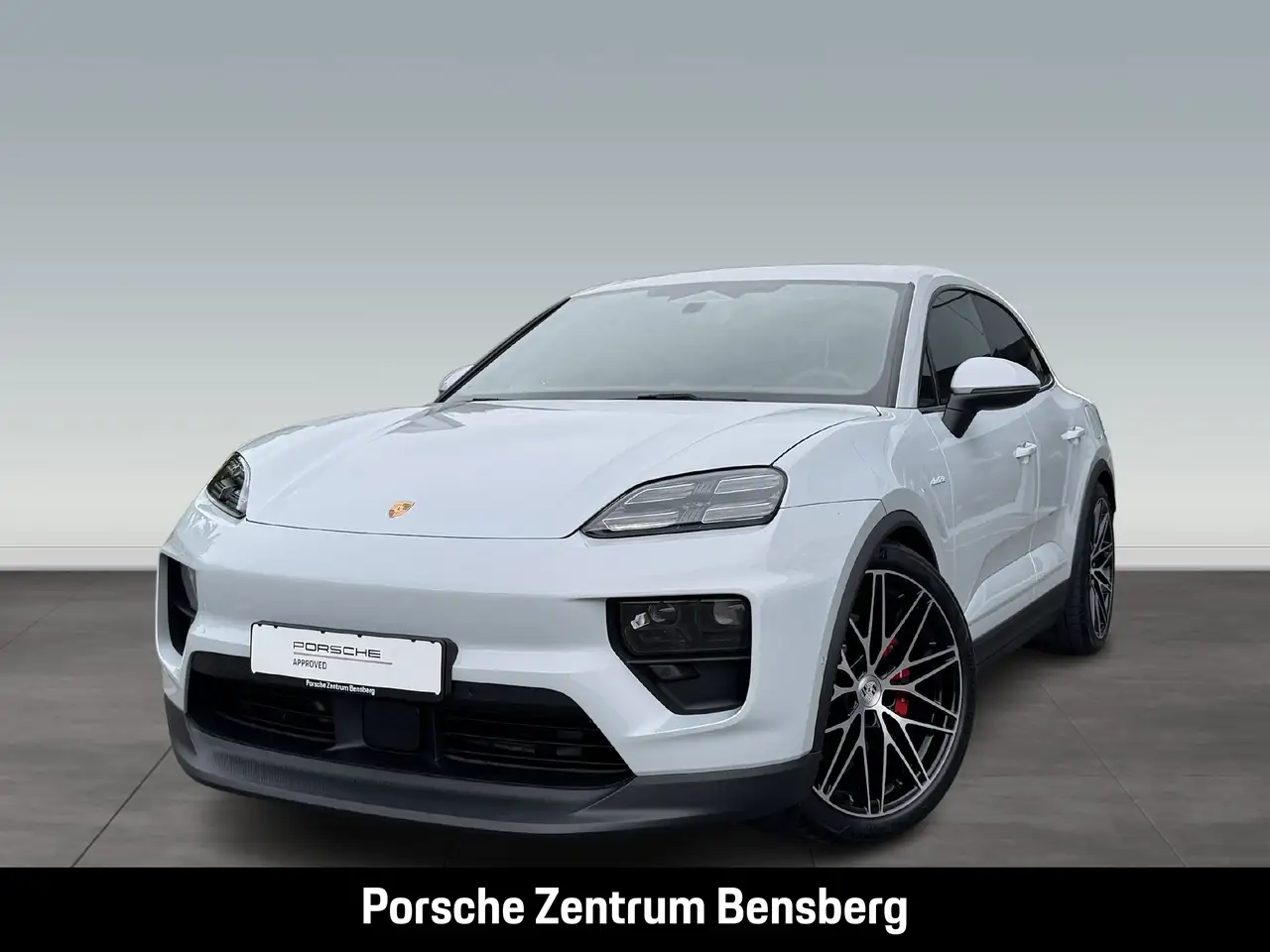 Macan4S Electric
