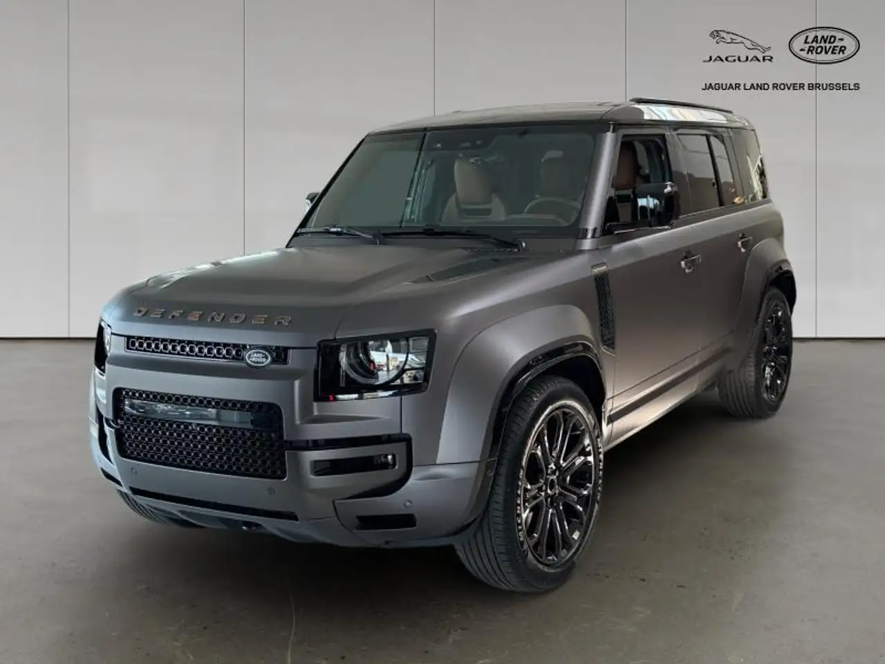 Defender110 P635 OCTA AWD Auto. 25.5MY