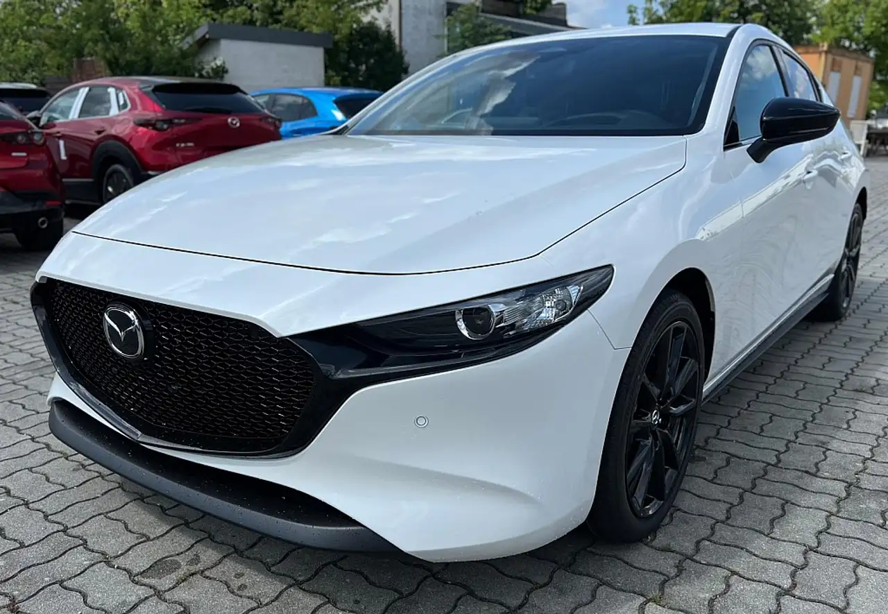 3Mazda3 e-Skyactiv-G140 Homura