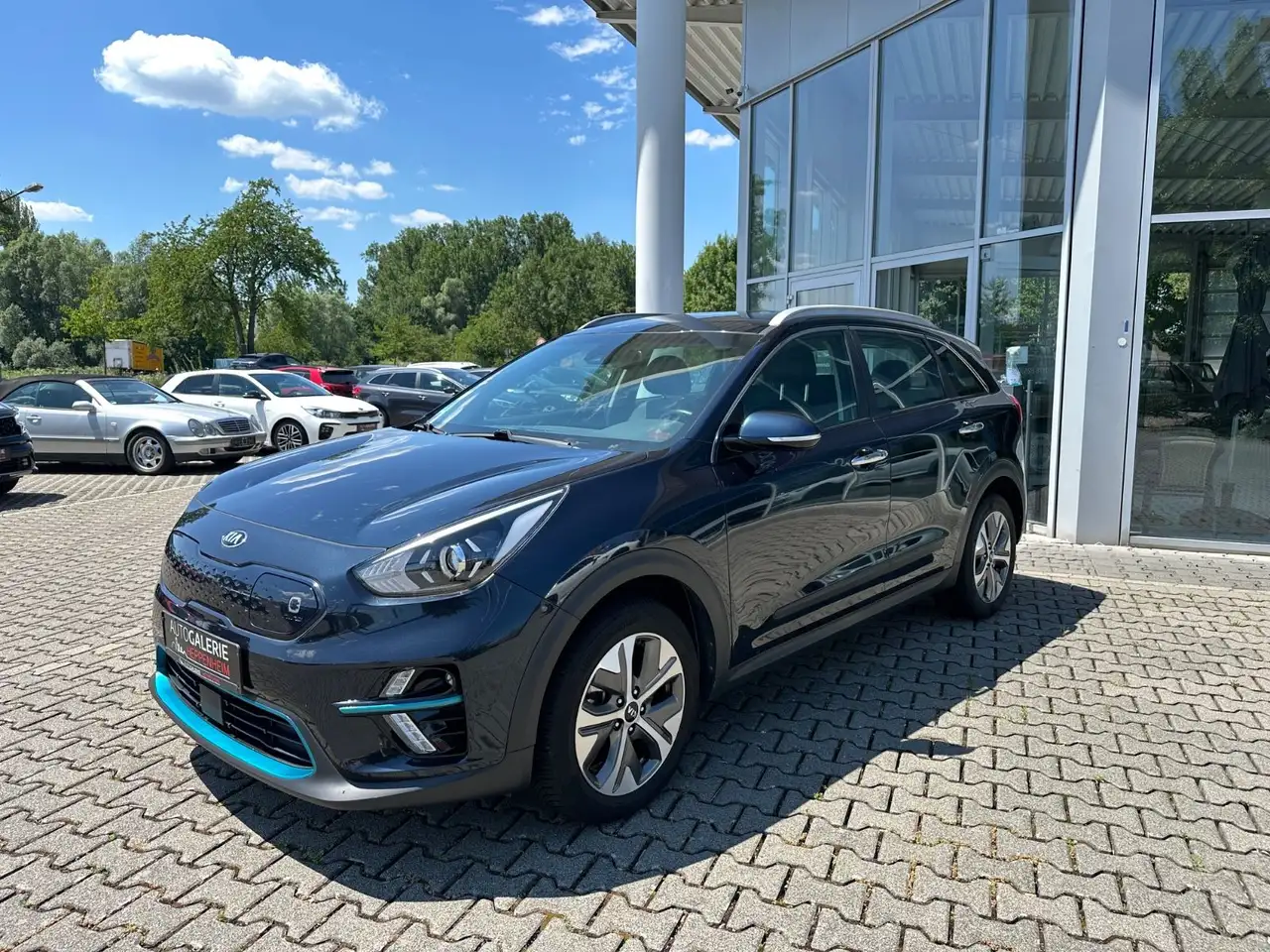 Niroe-Niro Vision/AUT/NAV/SHZ/R-KAM/L-HEIZ/ALU