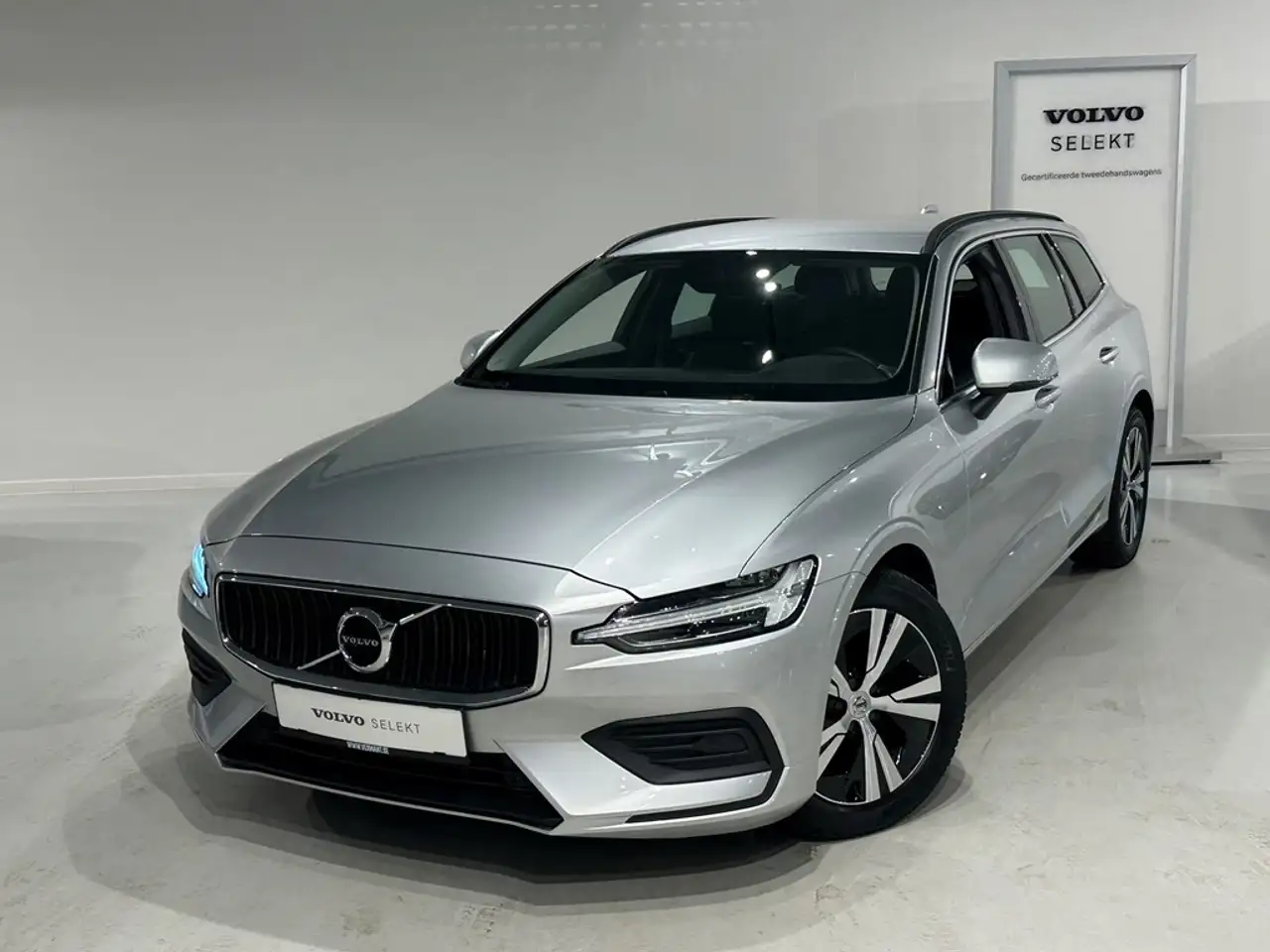 V60B4 Mild Hybride Automaat