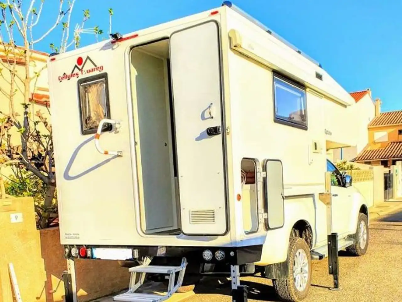 D-MaxD-MAX CREW CAB 1.9 4X4 BVA SOLAR