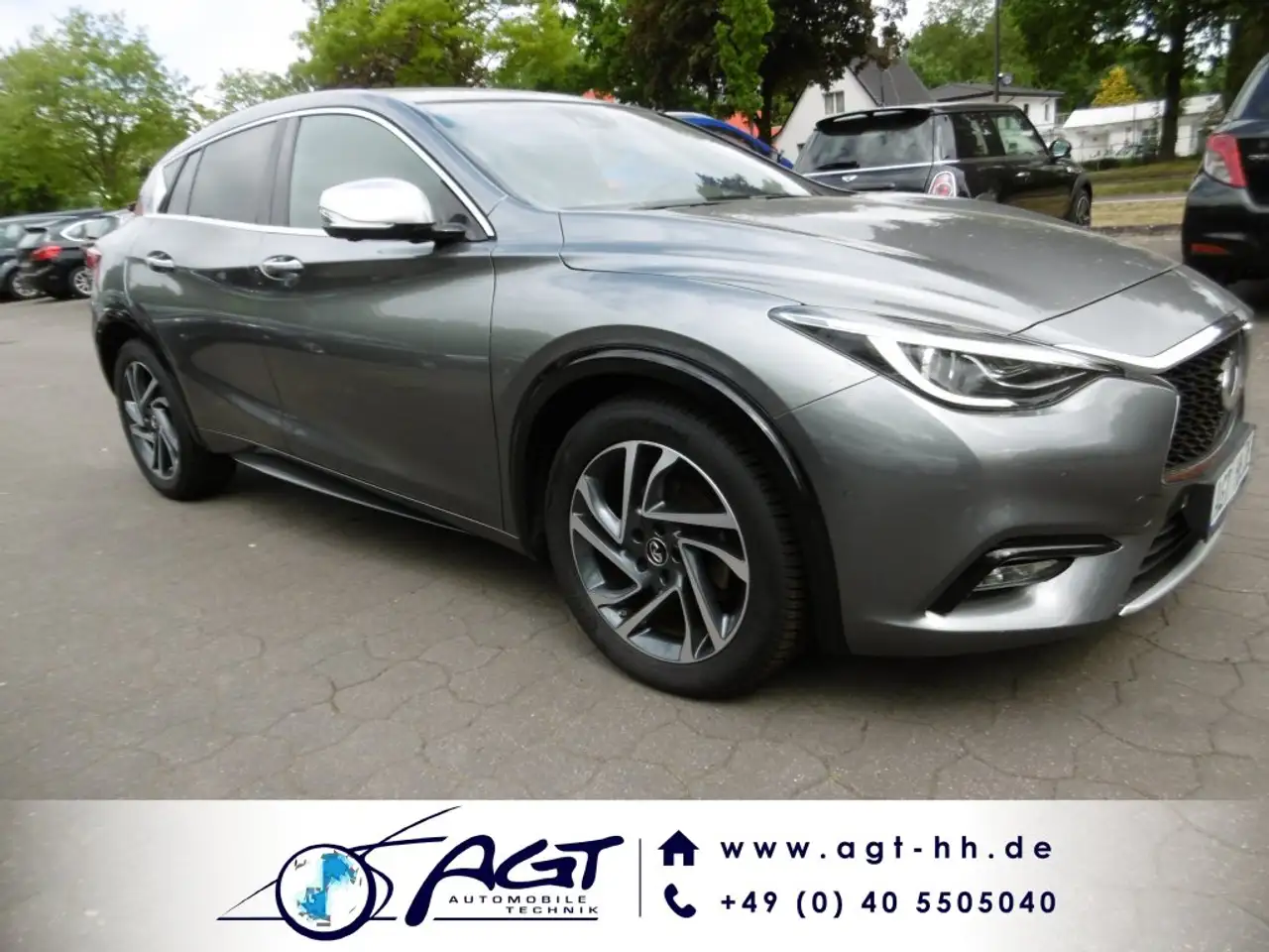 Q301.5d LUXE Nav LED Alcantara Keyless CAM PDC