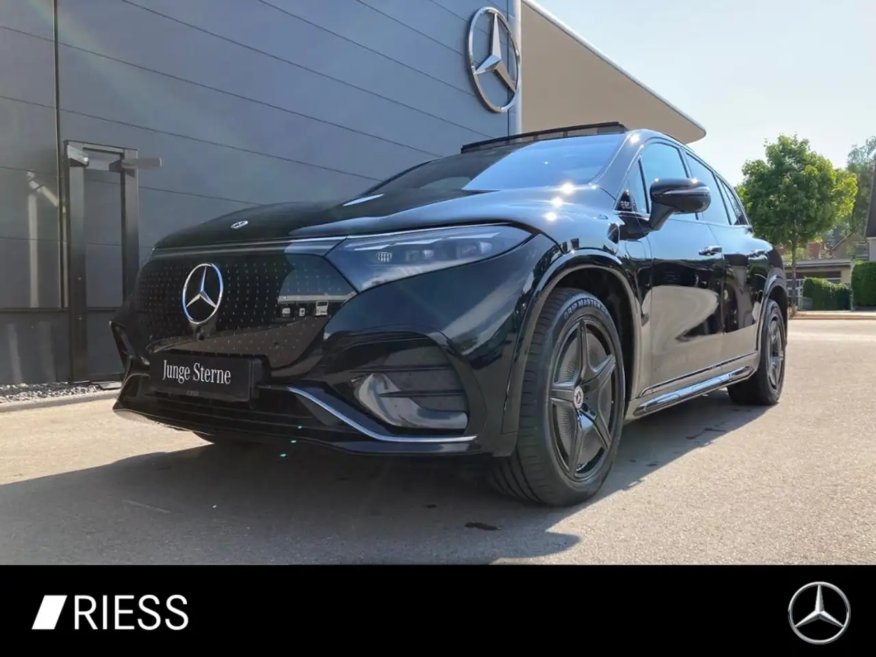 EQS SUVEQS 580 4M SUV AMG PANO HYPER HUD AHK TV MASSAGE