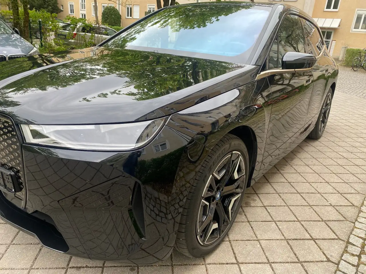 iX50 xDrive, B & W, 2 Achs Luft ,AC Laden Prof.