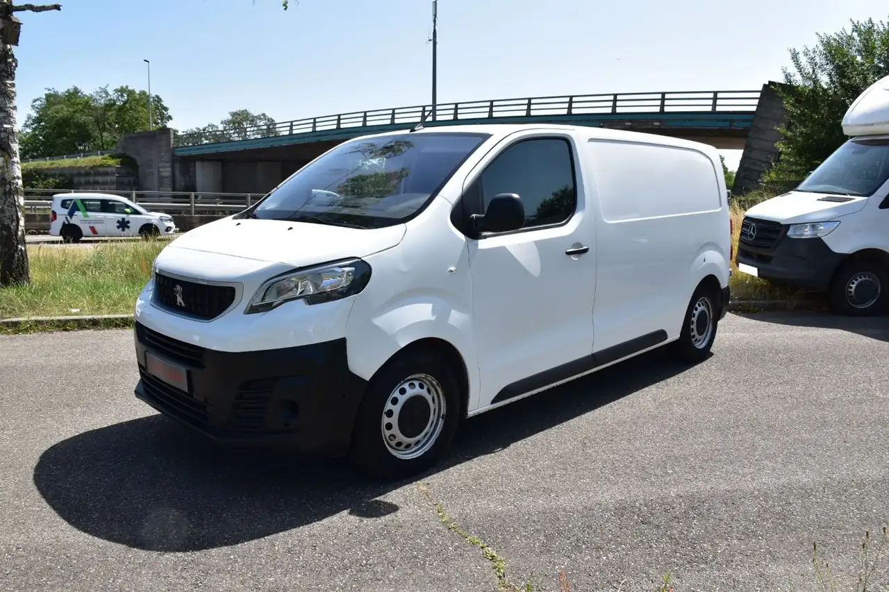 ExpertTOLE STANDARD 2.0 HDI 120 BVM6 ASPHALT