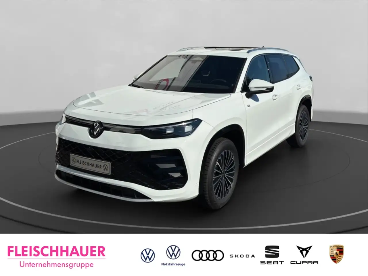 TayronR-Line 2,0 TDI 4Motion Panoramadach+Alu+Navi+HUD