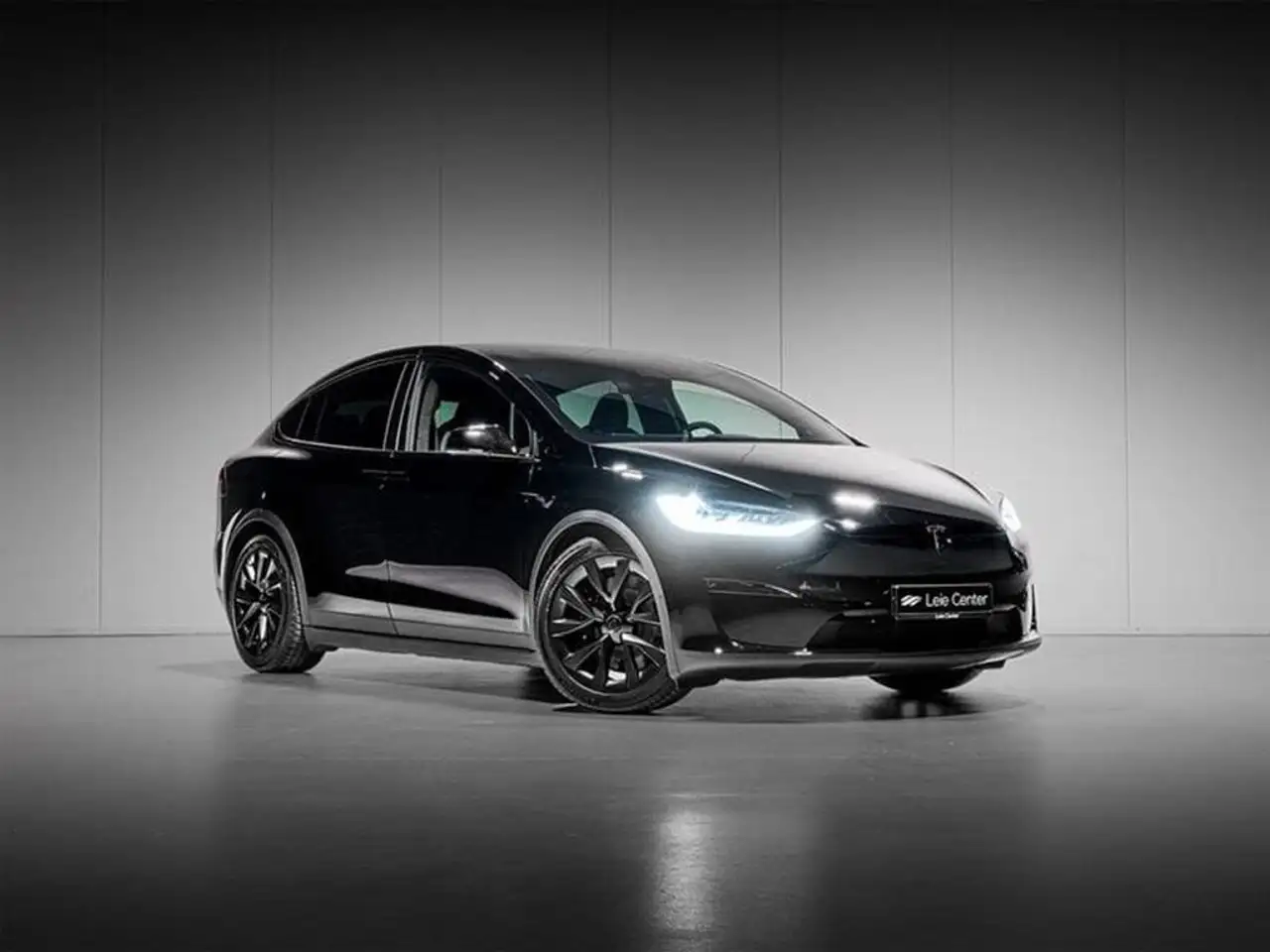 Model XDual Motor AWD / 7-seat / Full self driving