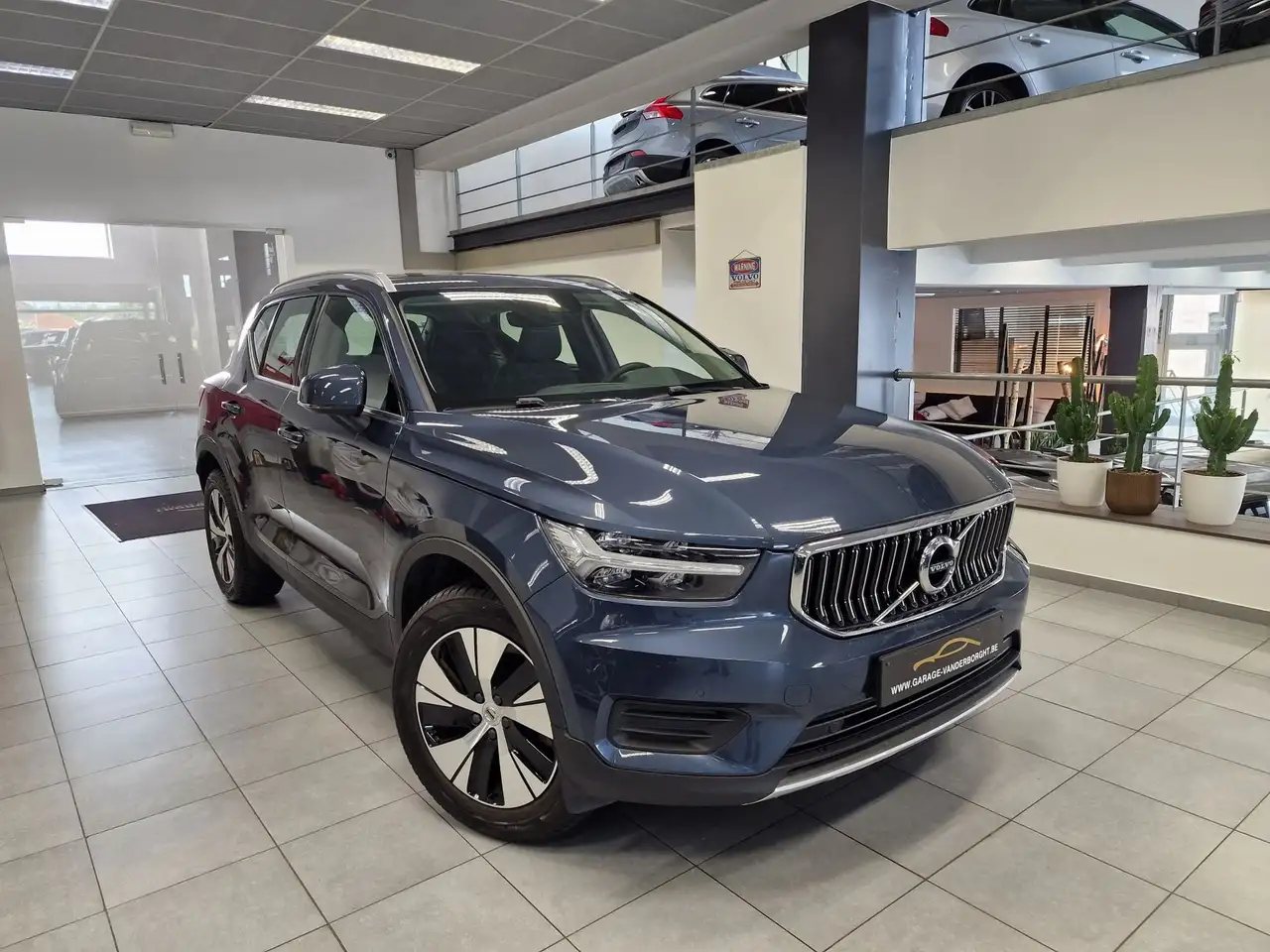 XC40INSCRIPTION PLUG-IN HYBRID OPEN DAK 25000KM