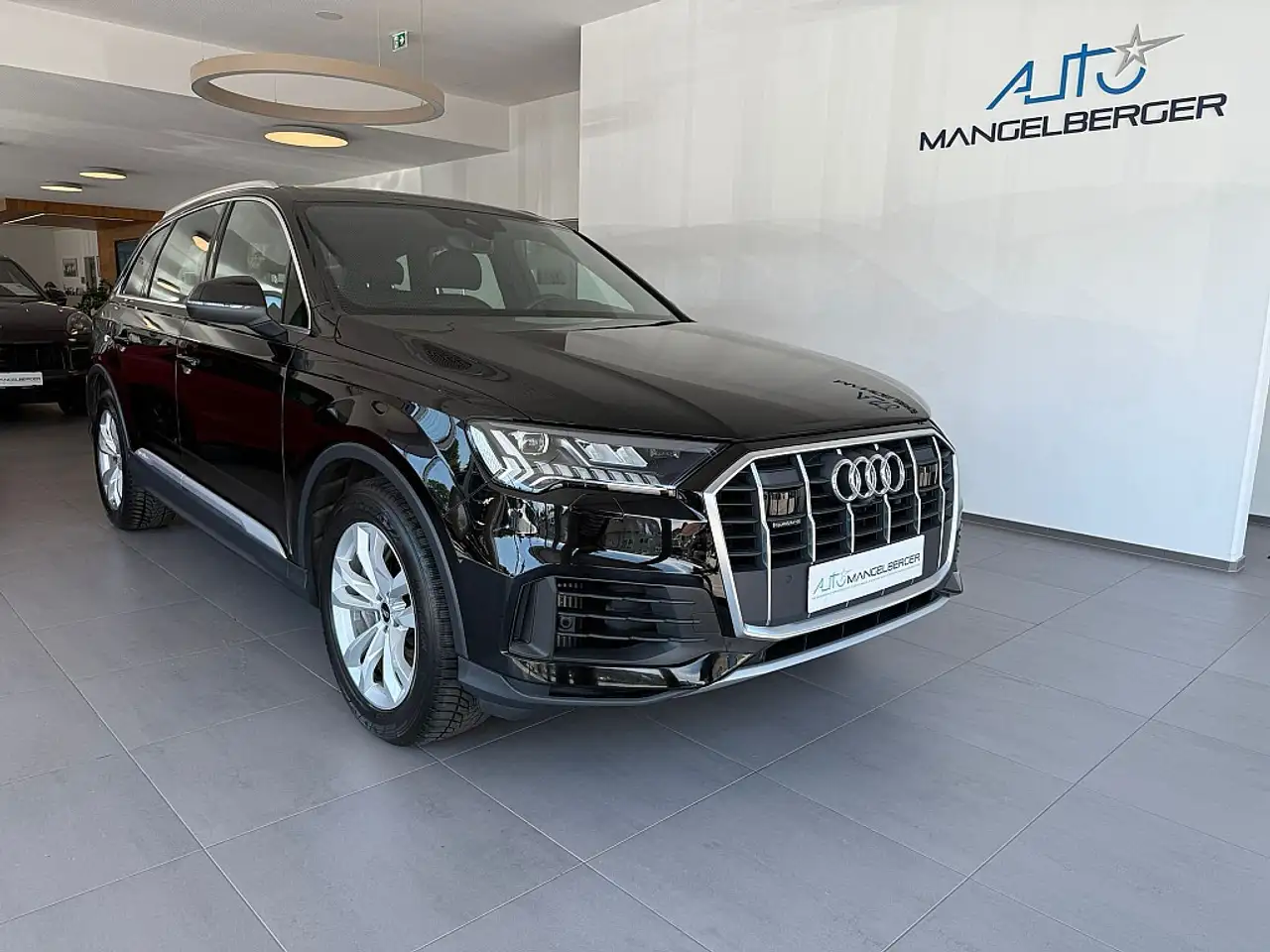 Q755 TFSI e PHEV quattro