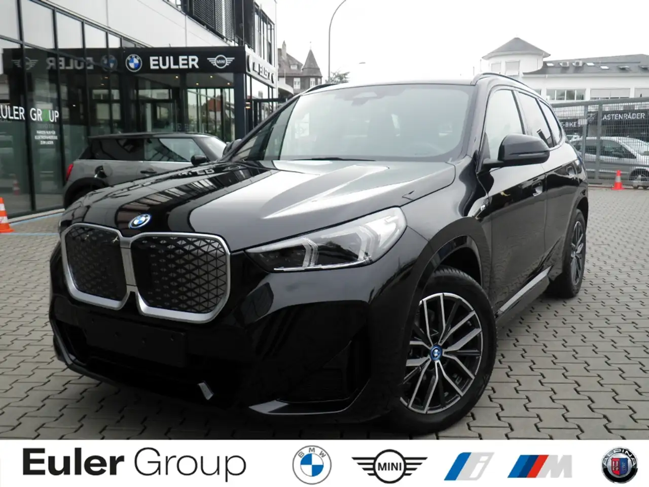 iX1eDrive20 Sportpaket AD Navi Digitales Cockpit Soun