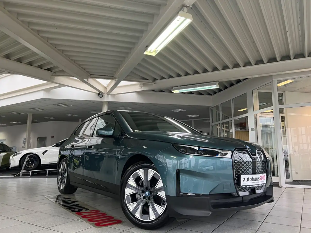 iX40 xDrive AUT./LASER/360°CAM/AHK/HUD