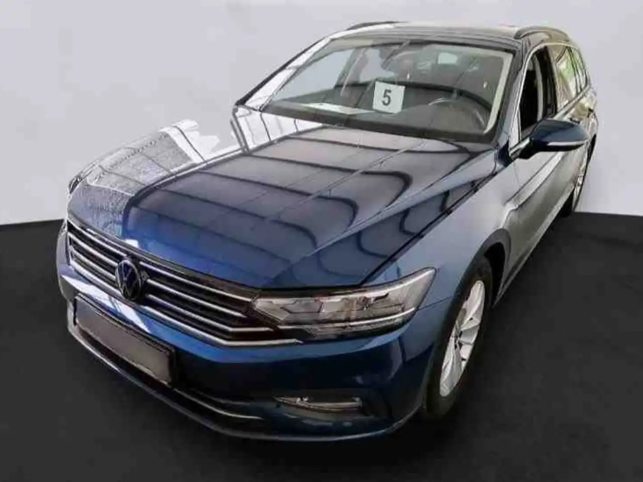 PassatVar. 2.0 TDI Business DSG AHK*LED*Navi*ACC