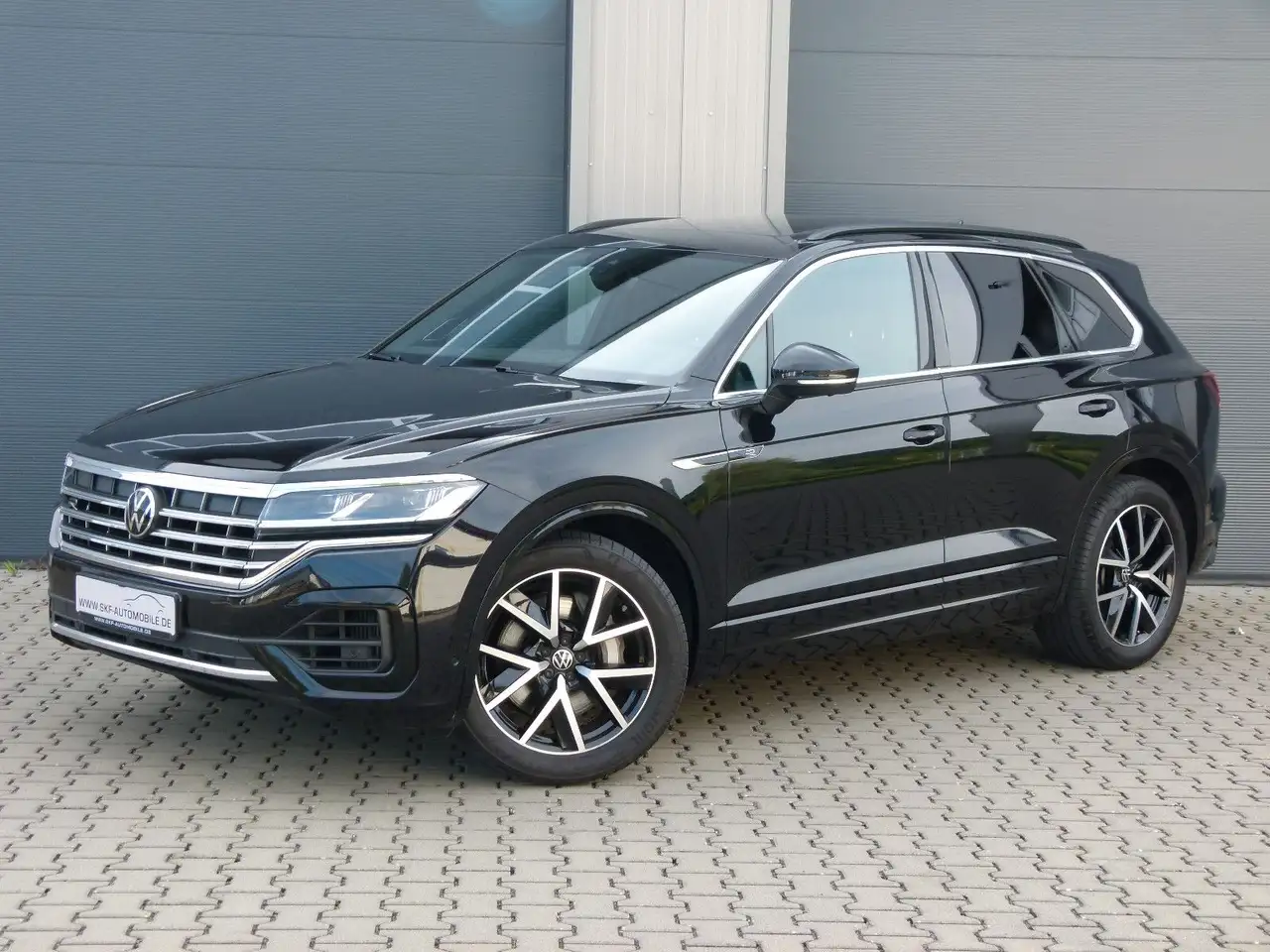 TouaregR-Line 4M AHK ACC 360° Leder Luft Panor.