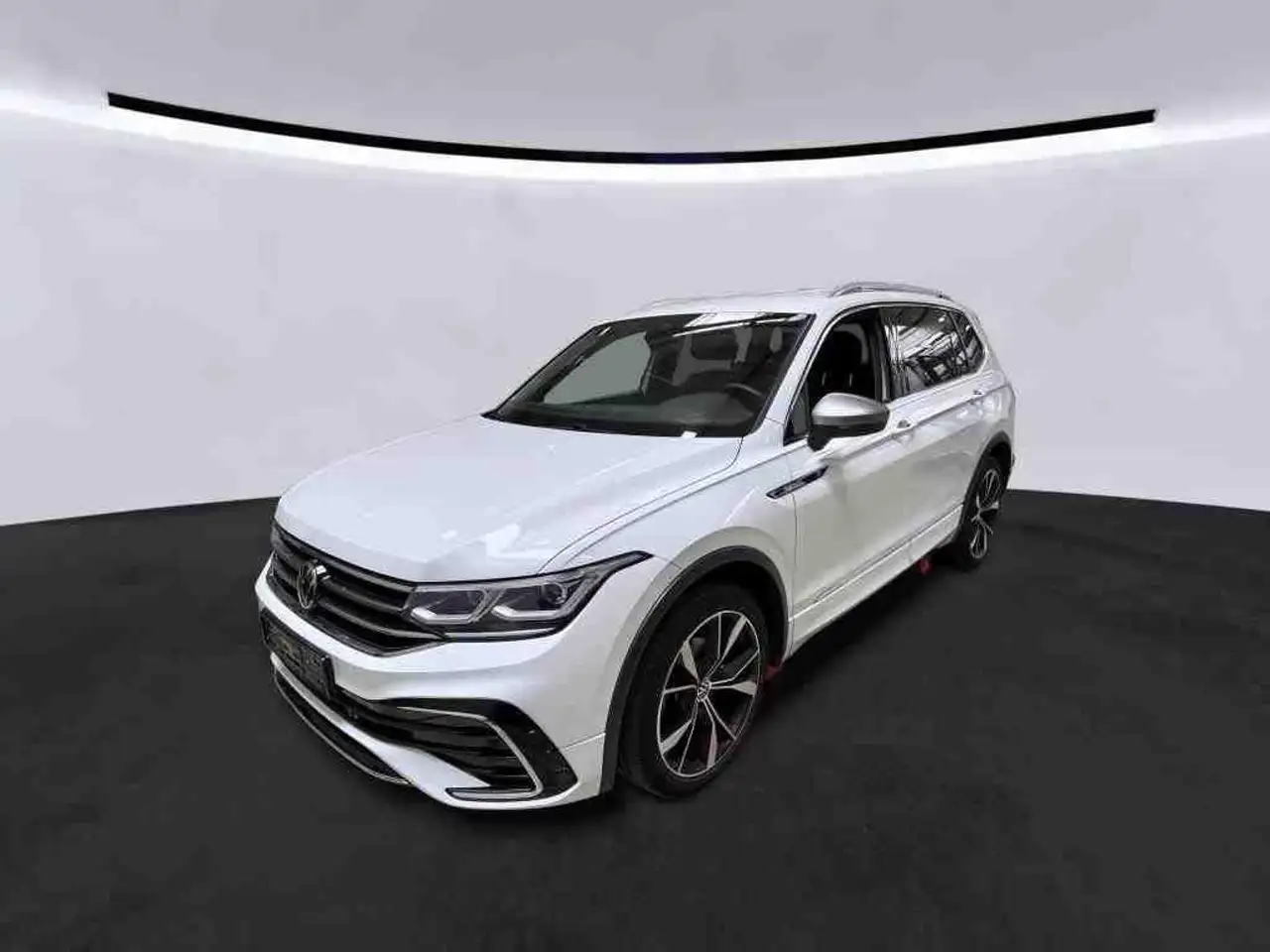Tiguan AllspaceR-Line TDI*7 SITZER*4MO*SHZ*APP*