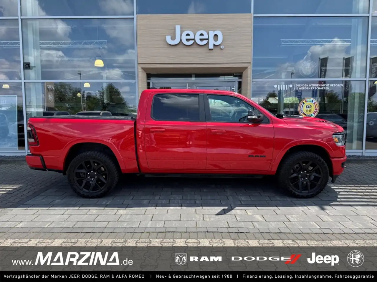 RAM1500 Laramie Night Unfallfrei 22 Headup 360 Kamera