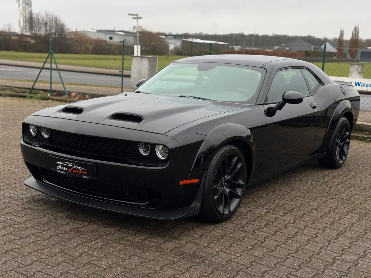 Challenger6,4 SRT V8 Widebody 492PS