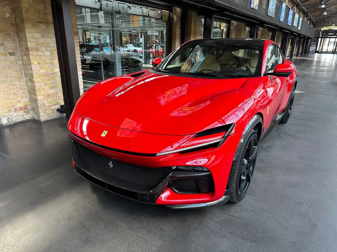 Purosangue* Full Carbon*Lift*Pano*Massage*2025