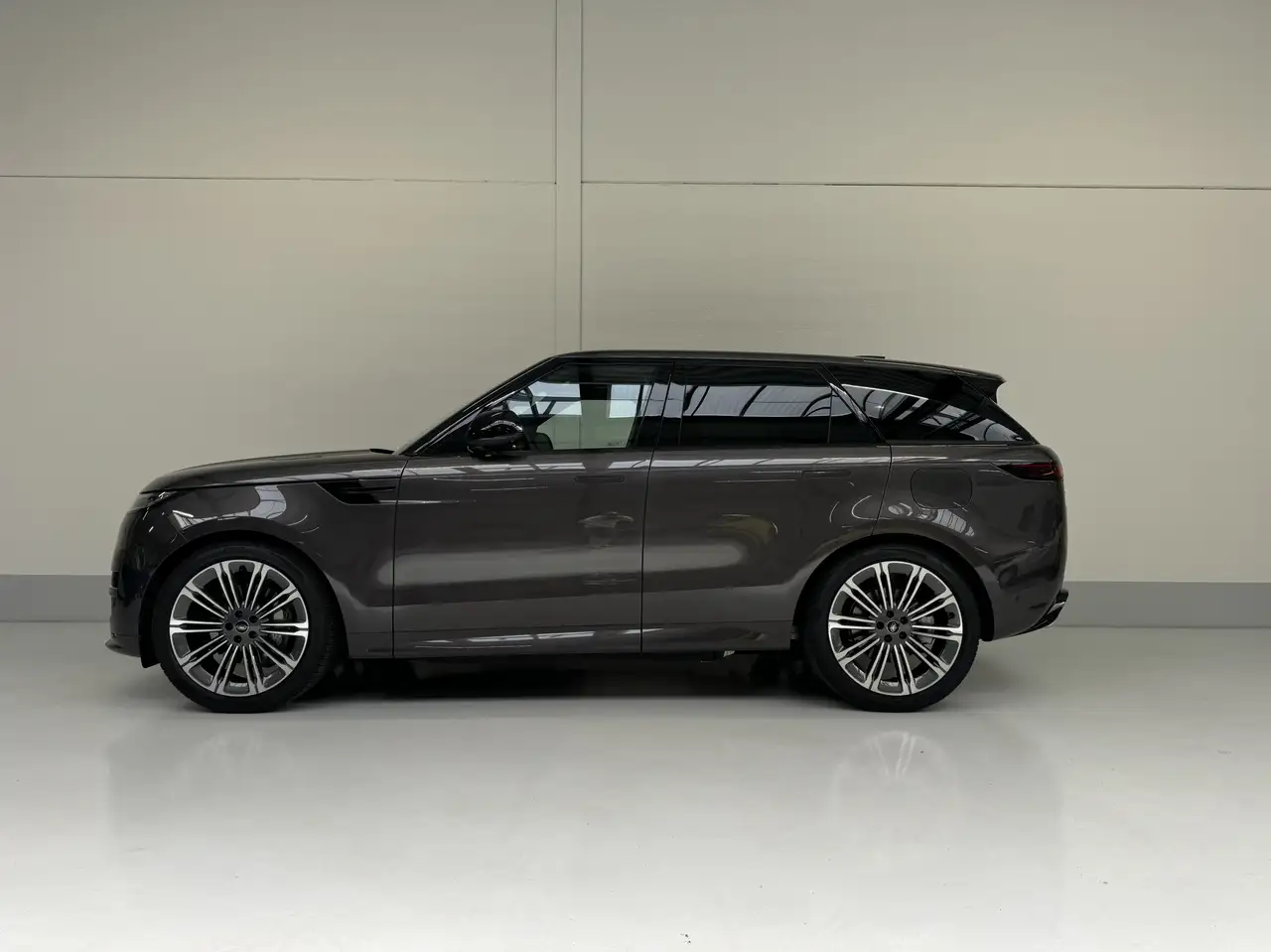 Range Rover SportP460e Hybrid Dynamic HSE