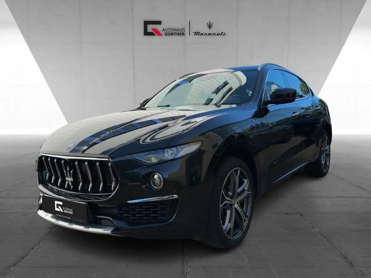 LevanteGT MY22 330PS AWD BLACK/CHROME