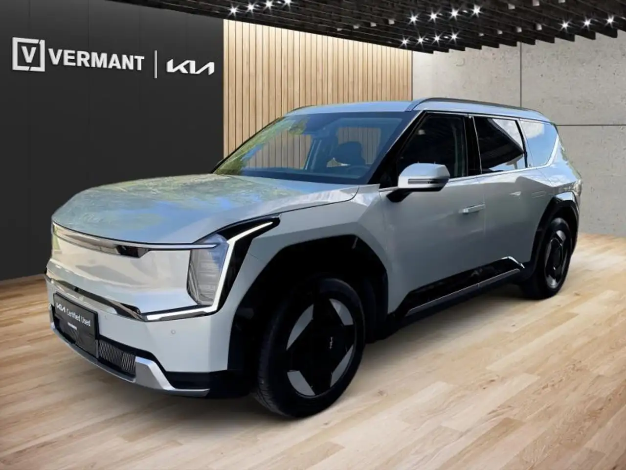 EV9Earth AWD 7 Pl + Trekhaak