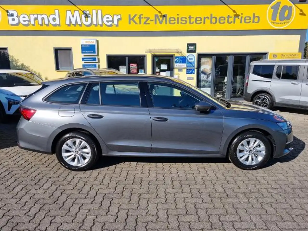 Octavia1.5 TSI mHEV DSG SELECTION 5 J. Garantie