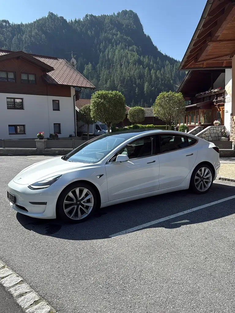 Model 3Long Range AWD 75kWh