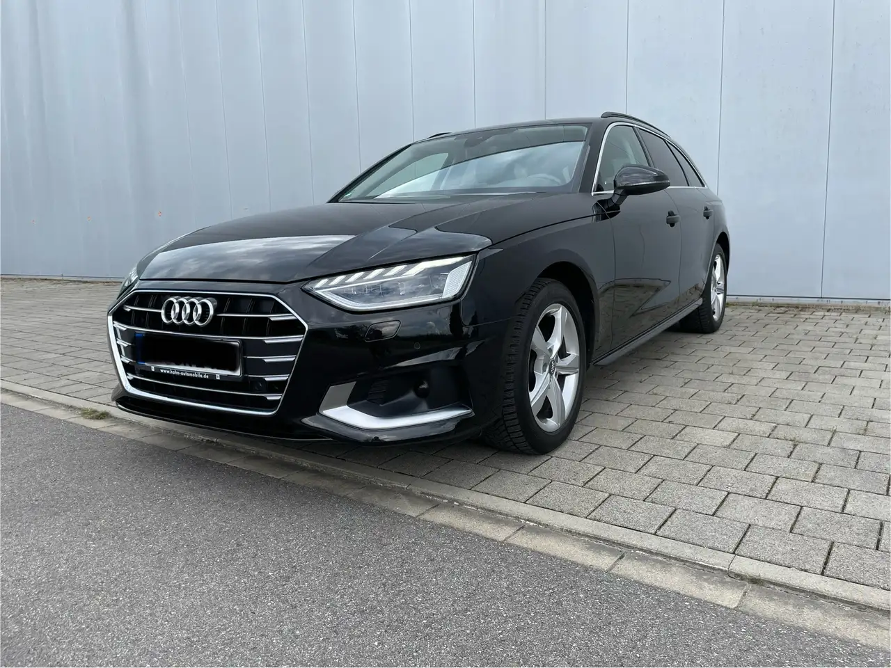 A4A4 Avant 35TDI advanced LED-ACC-NAVI-KAM-AHK-SHZG
