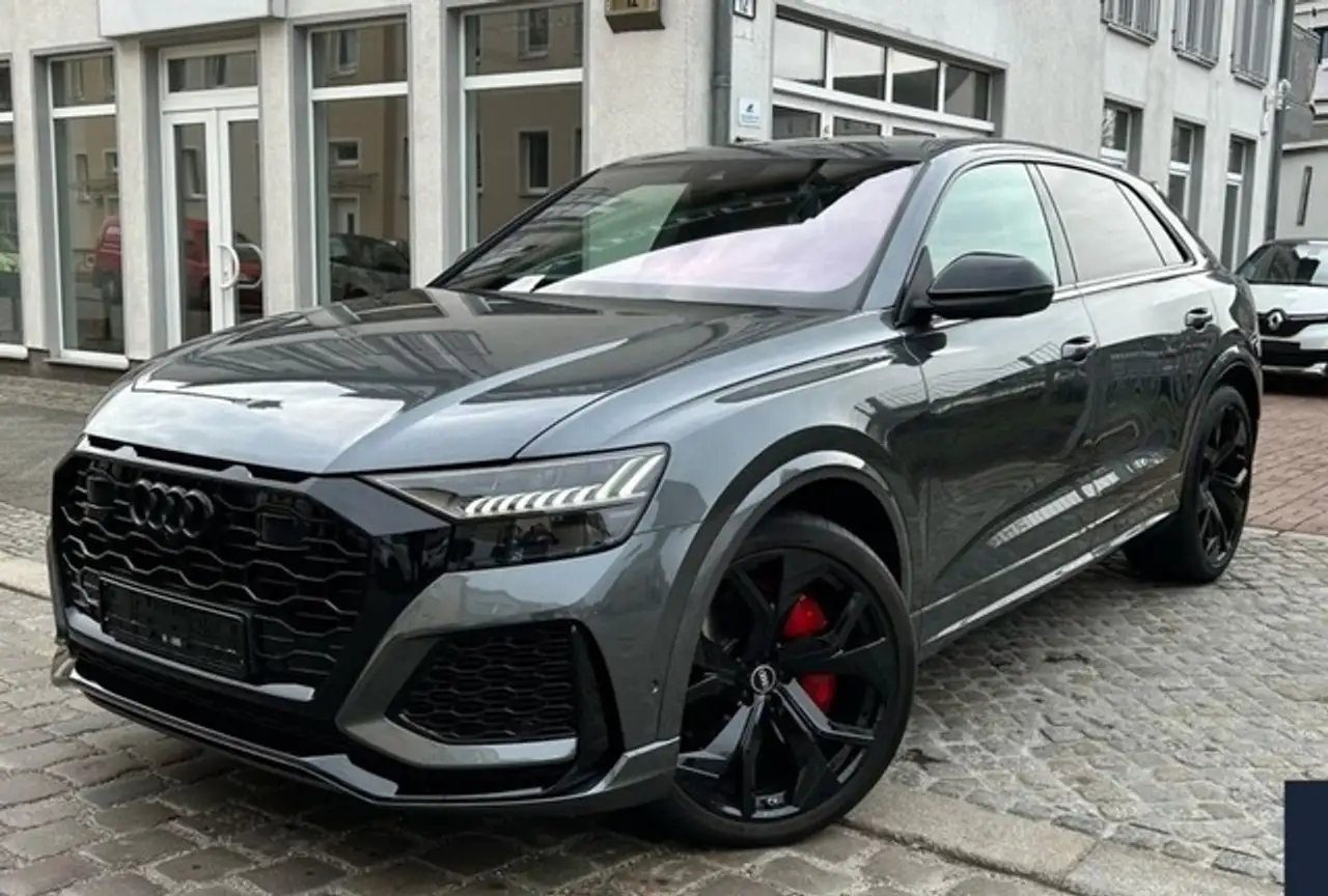 RS Q8RS4.0 TFSI QUT*MATRIX*PANO*CARBON*HUD*360°