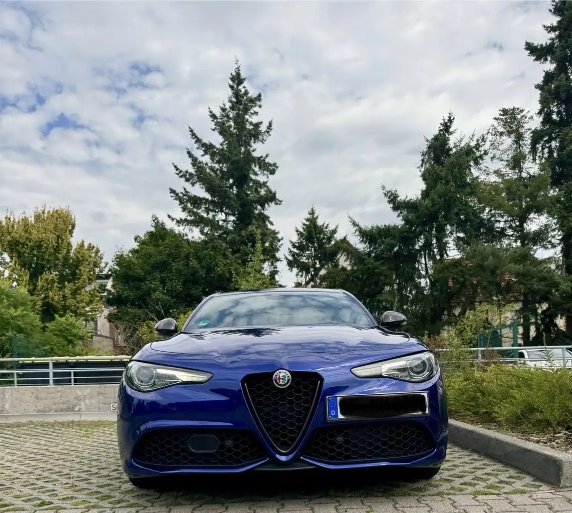GiuliaMy20 2.2 Veloce diesel Q4 210cv *VOLLAUSTATTUNG*