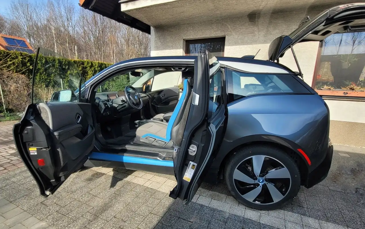 i3i3s (94 Ah) Range Extender