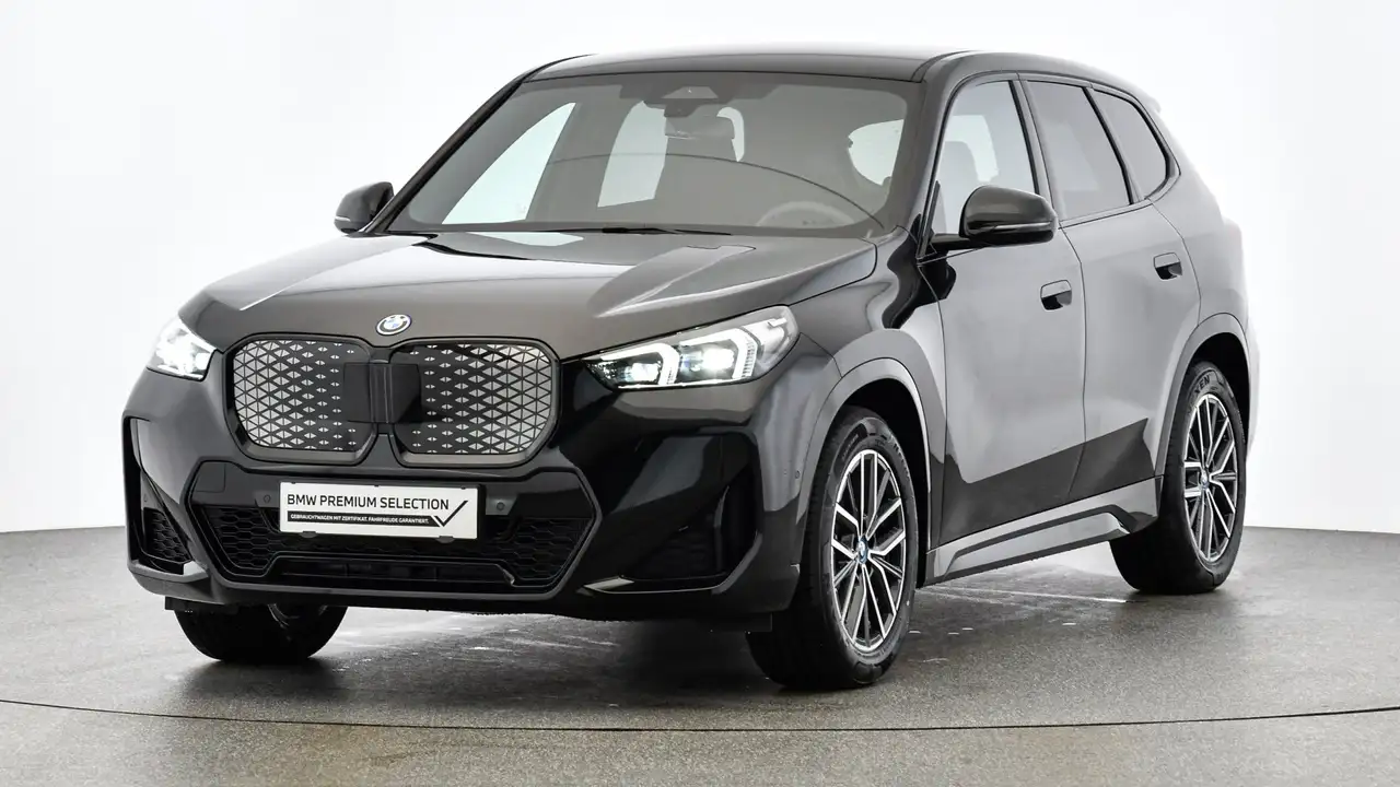 iX1iX1 xDrive30