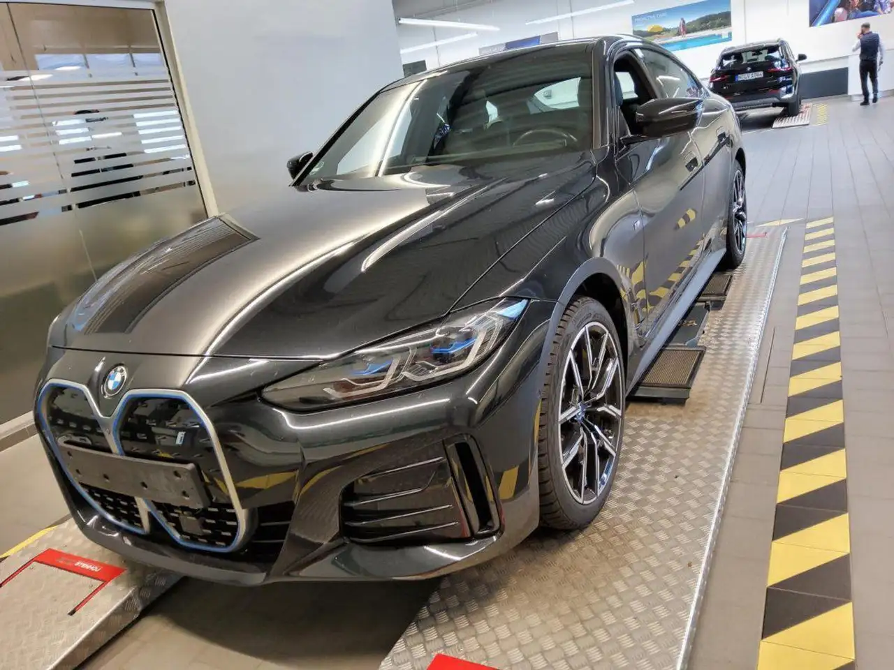 i440 GRAN COUPE M SPORT/SHADOW/19Z./LASER/360°