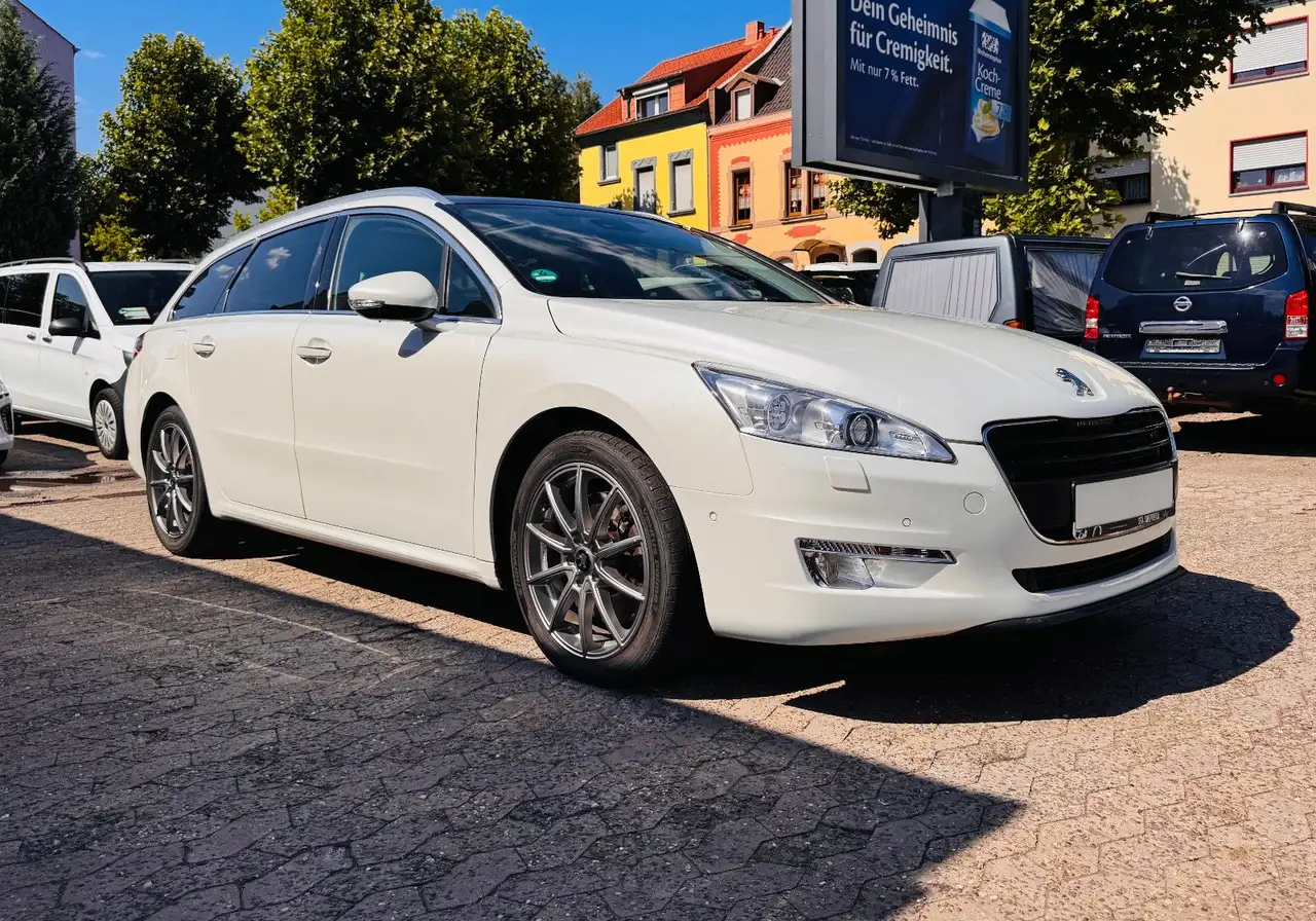 508SW GT 1.Hand Automatik Navi HUD Xenon Pano