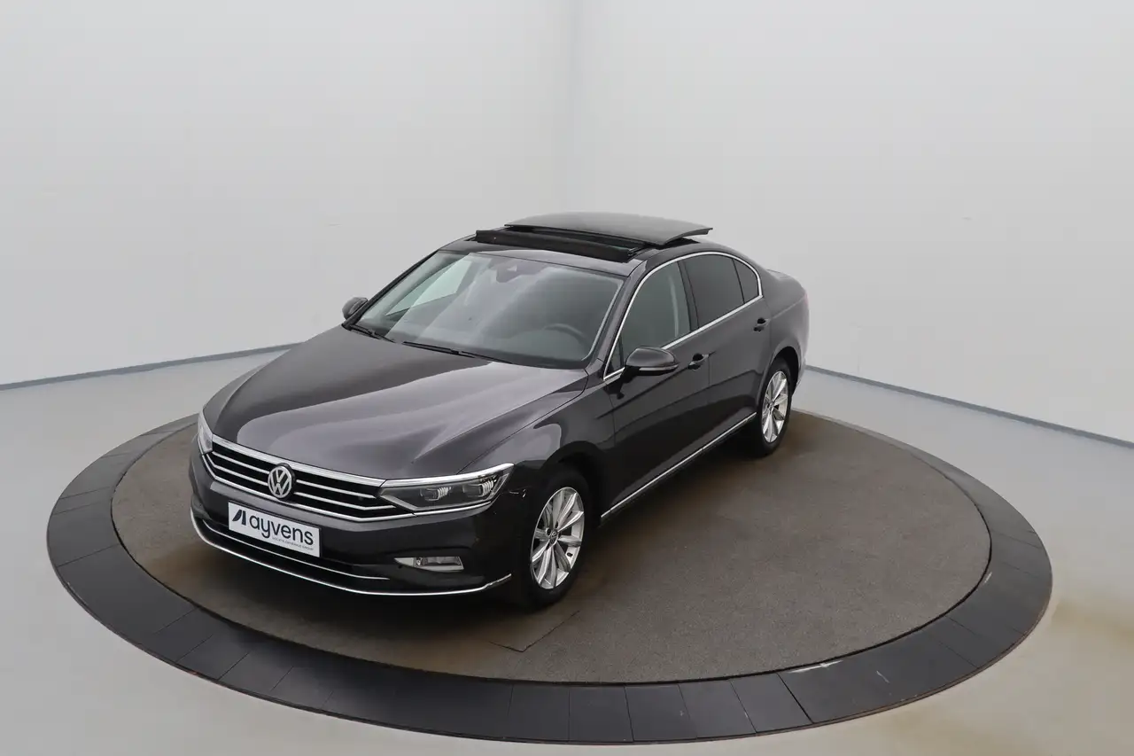 Passat1.5 TSI Elegance Business DSG LEDER LED 360°CAM