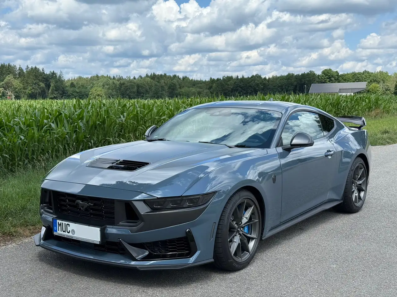 MustangDark Horse, Automatik, Recaro, 7J/70k KM Garantie