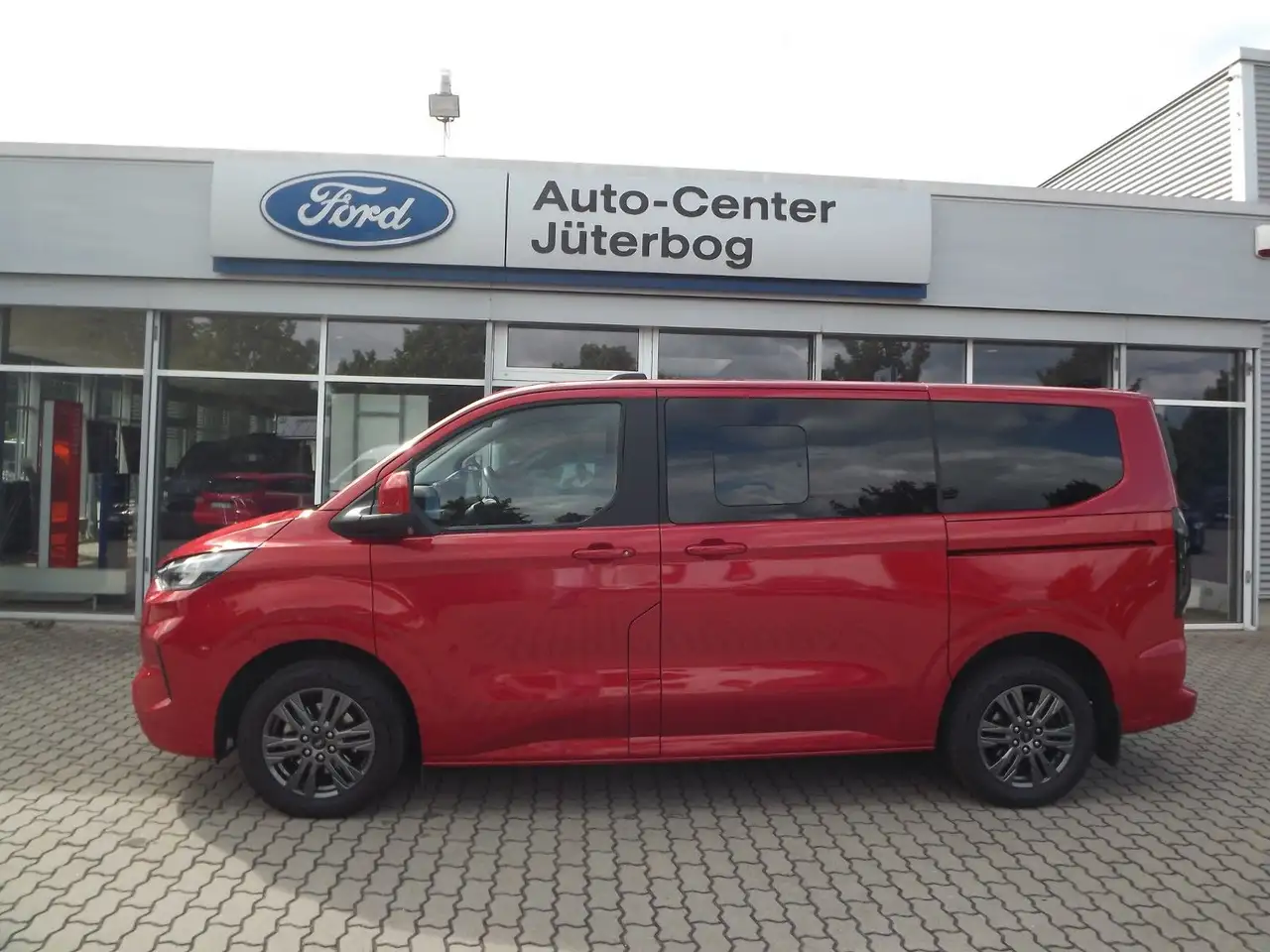 Tourneo CustomBus L1 Titanium*4 Jahre Garantie*