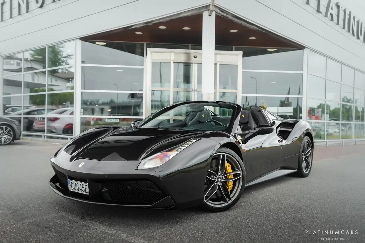 488Spider V8 3.9 T 670 ch - Carbone - Lift