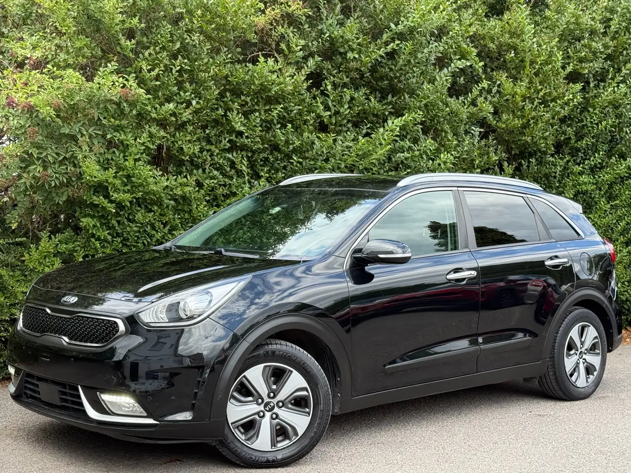 NiroNiro HYBRID 1.6 GDi+NAVI+CAMERA+AIRCO+EURO 6B