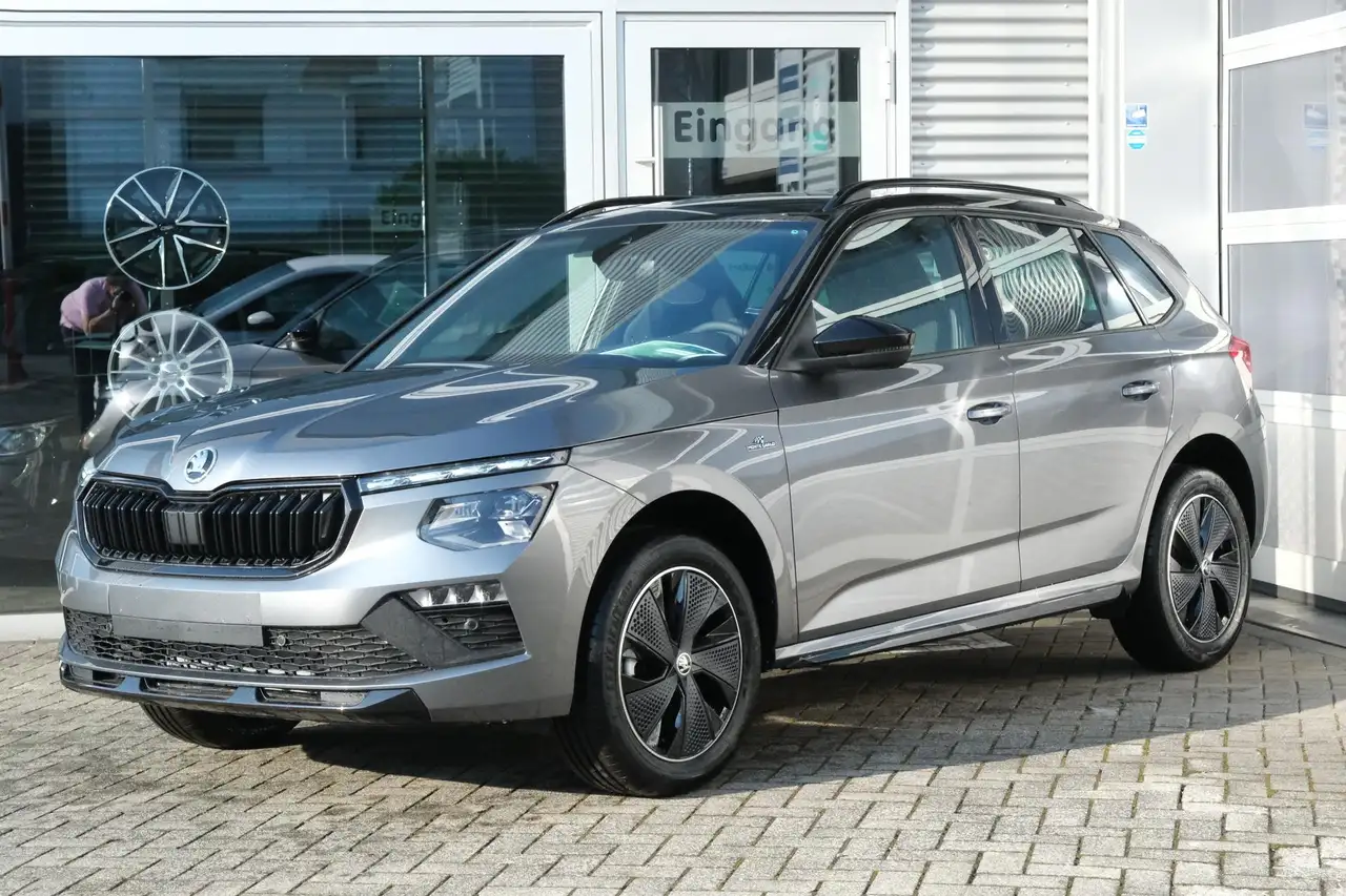 KamiqMonte Carlo 1.0 TSI DSG Matrix Panodach Kamera ...