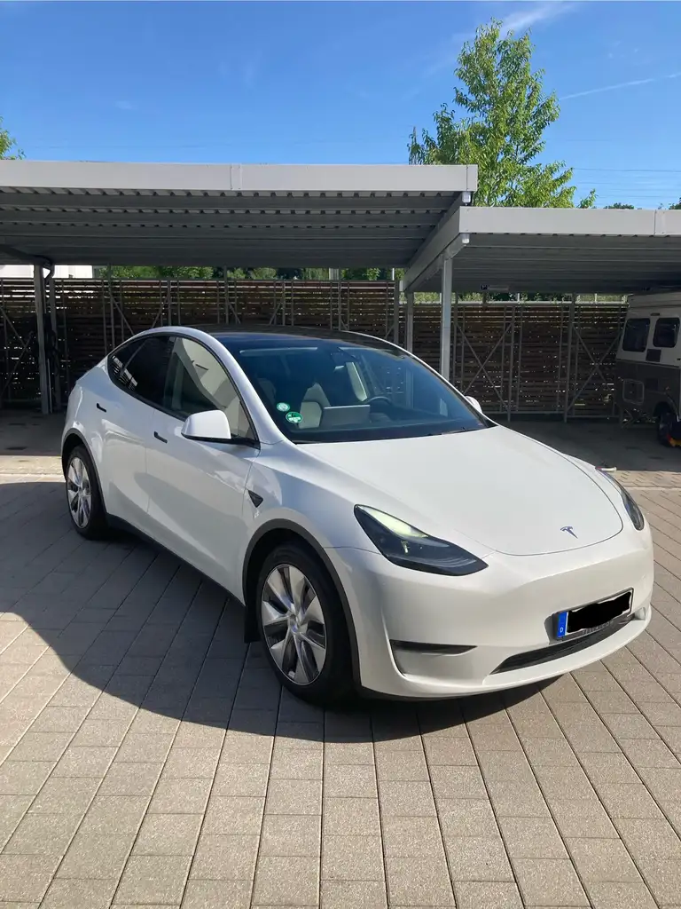 Model YLong Range Dual Motor AWD