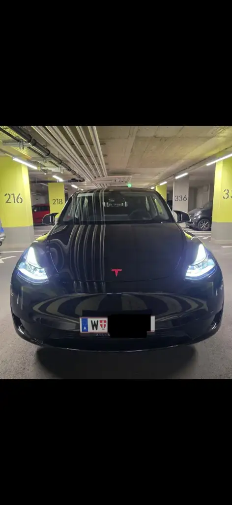 Model Y62kWh Base