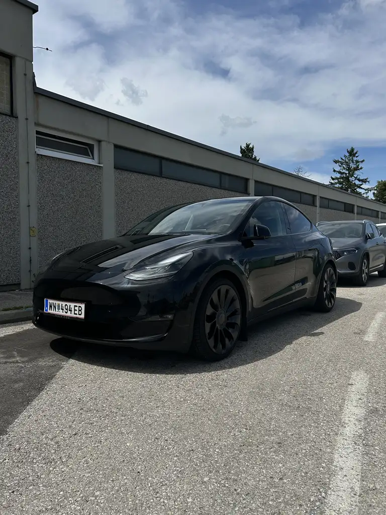 Model YAWD 79kWh Performance