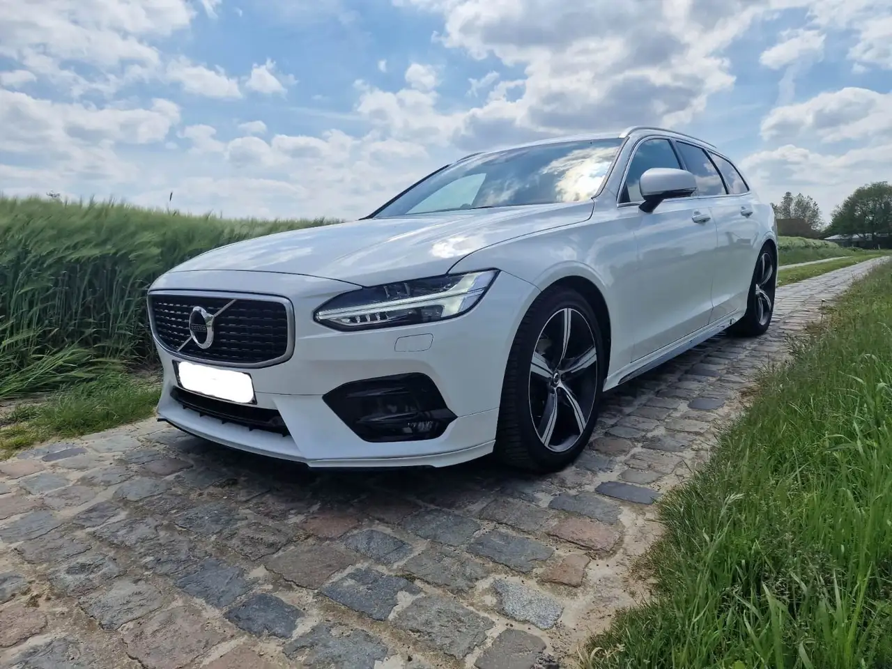 V90D4 AWD Geartronic R Design